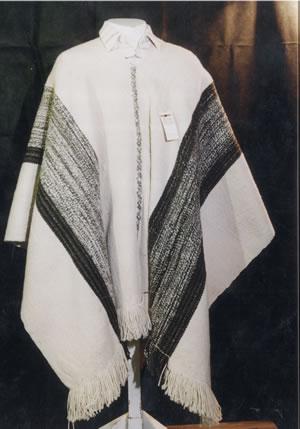 Poncho artesanal