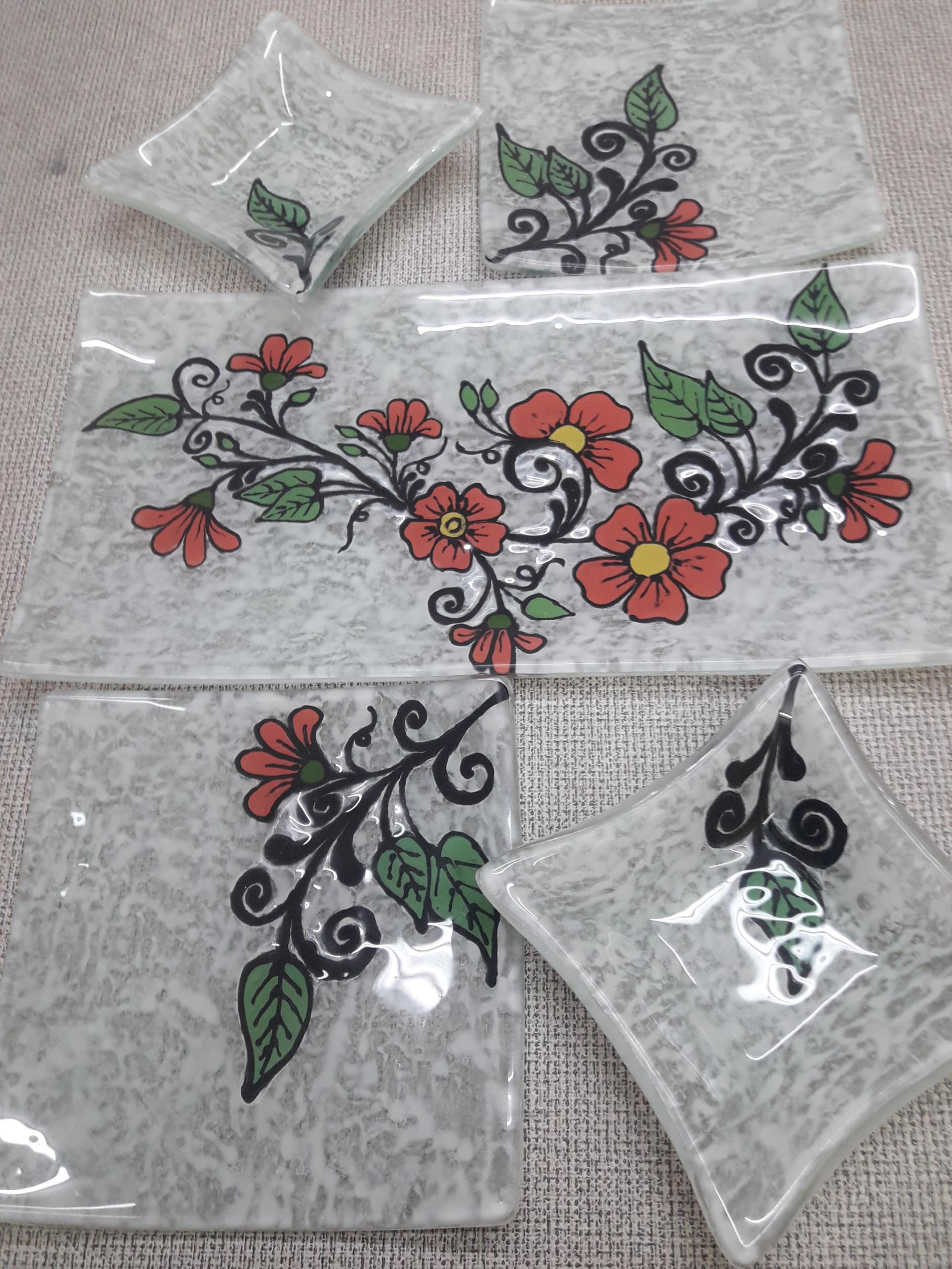 Bandeja,platos de 14cm x14cm ,cuencos