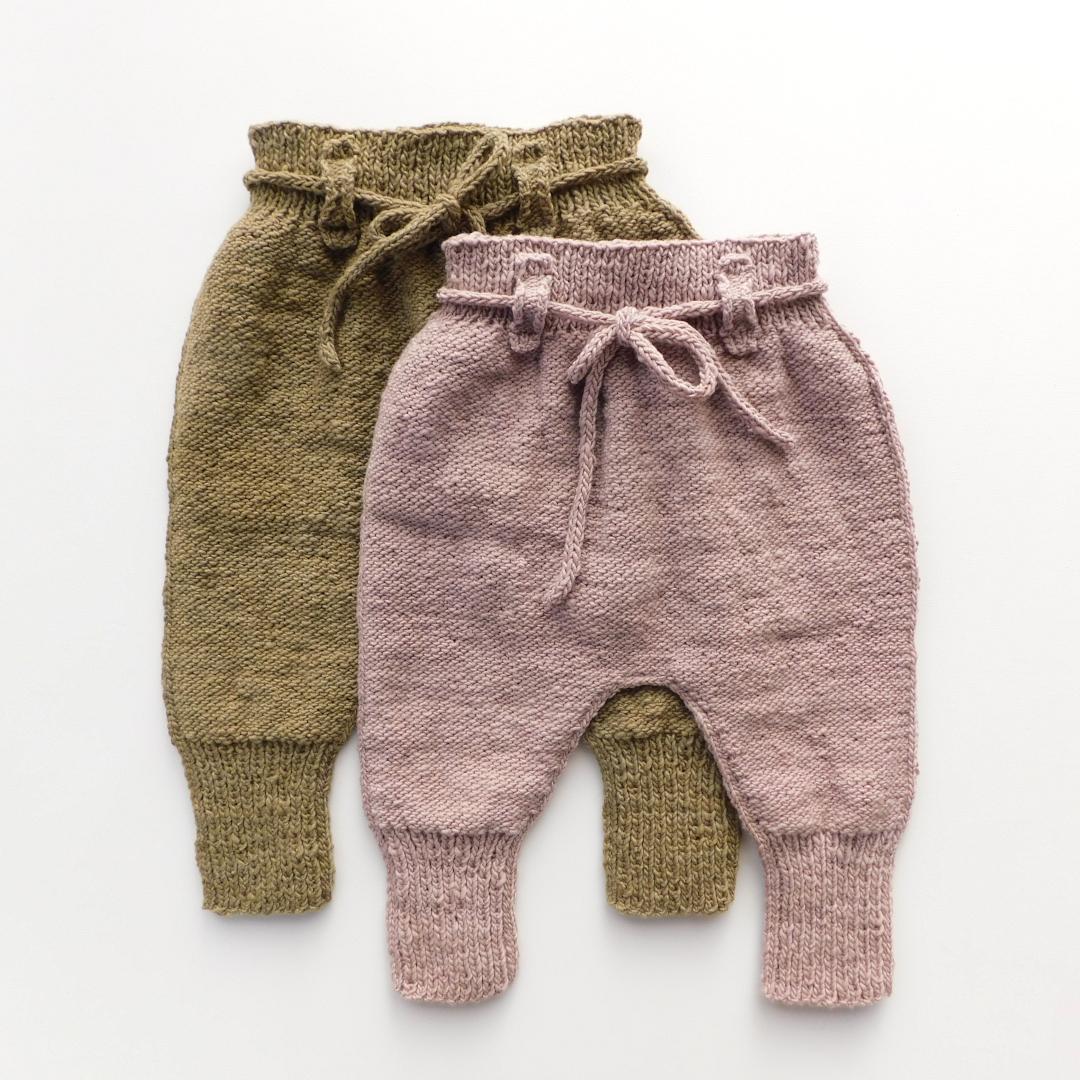 Baggy pants, chupines & mini shorts